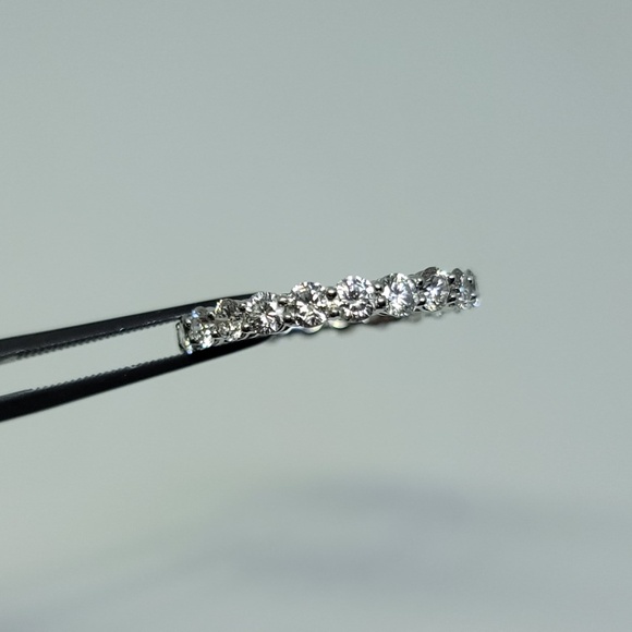 Genuine 2.00ct Diamond & Platinum Eternity Band - Picture 4 of 16